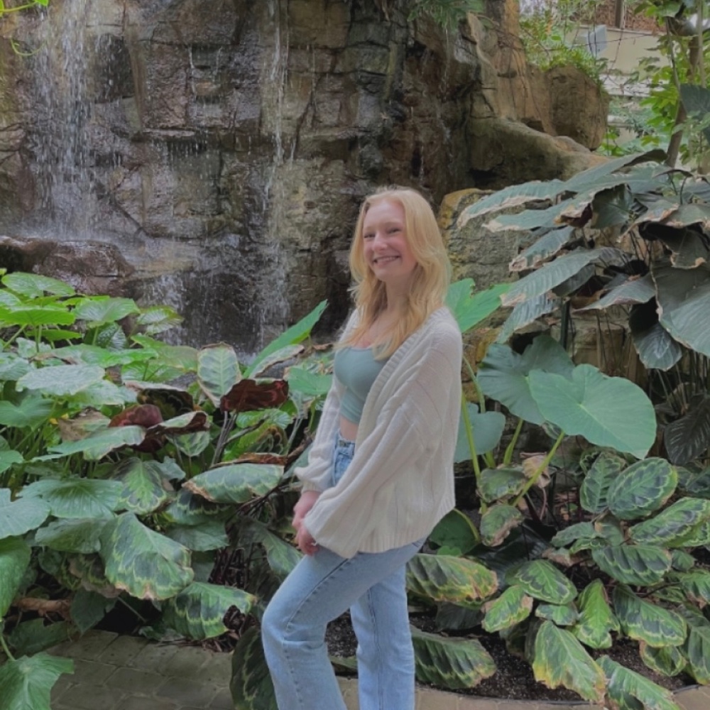 Meet your Posher, Kaitlyn